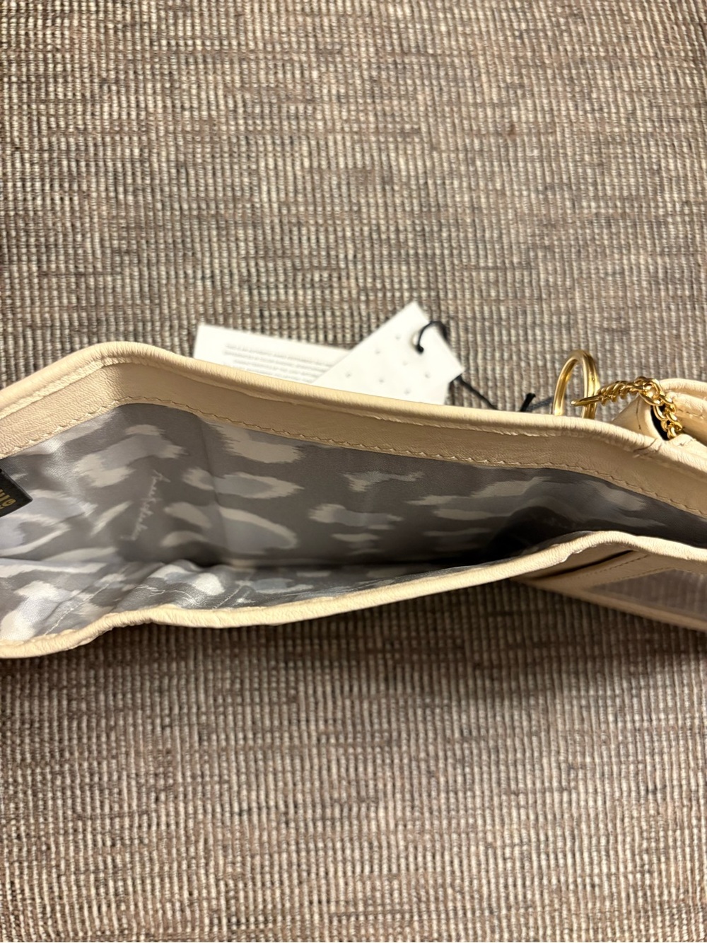 NWT Aimee Kestenberg Zip It Up Trifold Wallet - Picture 7 of 11